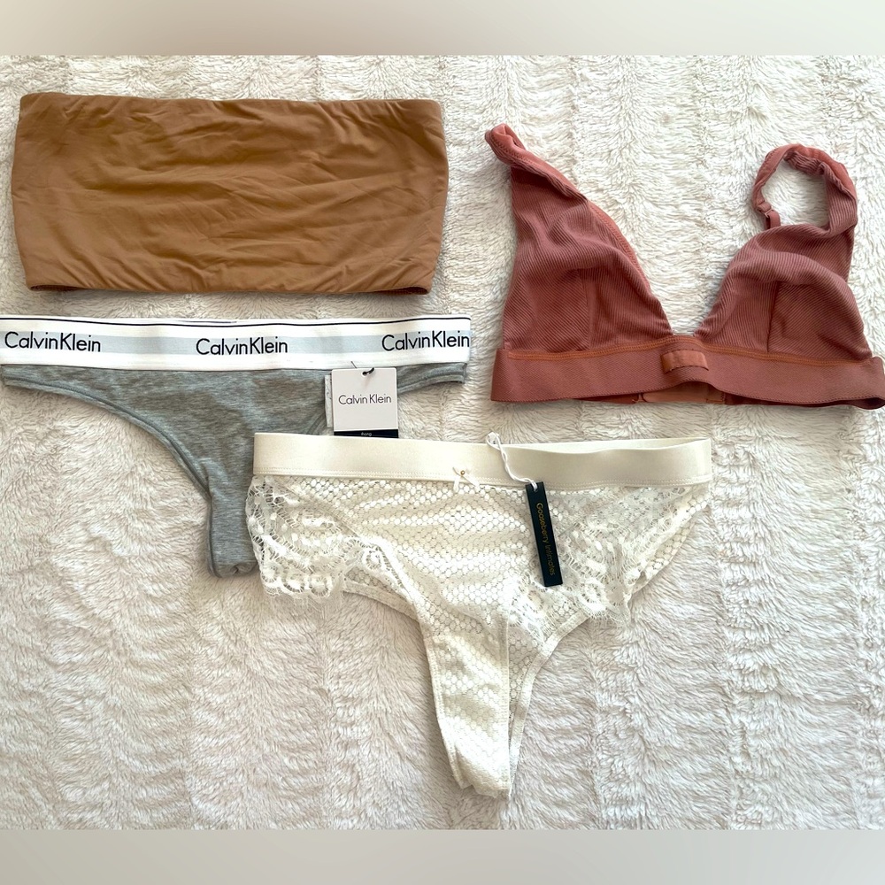 Perfect Intimates Bundle - Skims Intimates. Size M. Never been worn.